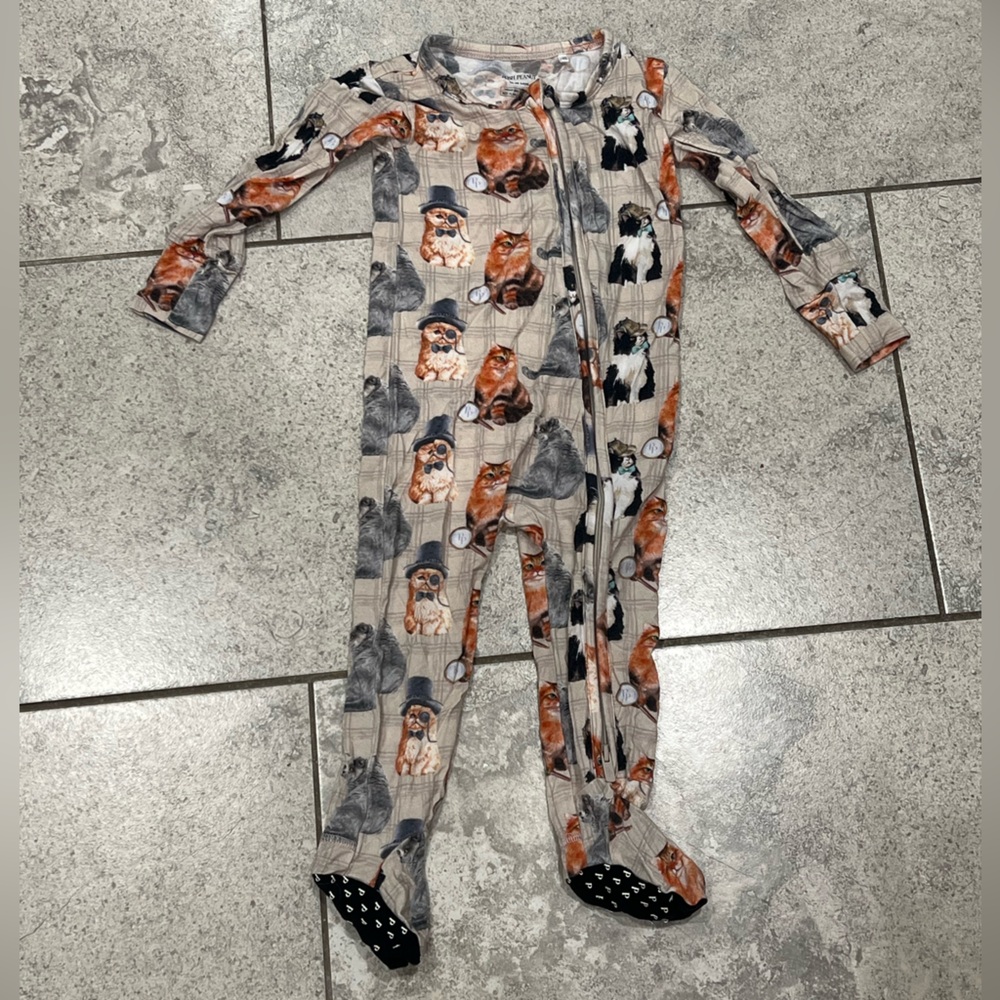 Posh Peanut Footie Romper 12-18 Months